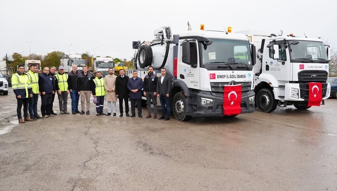 SİNOP İL ÖZEL İDARESİ, HİBE VE ÖZ KAYNAKLARLA ALINAN VİDANJÖR VE KATI ATIK TOPLAMA ARACIYLA...