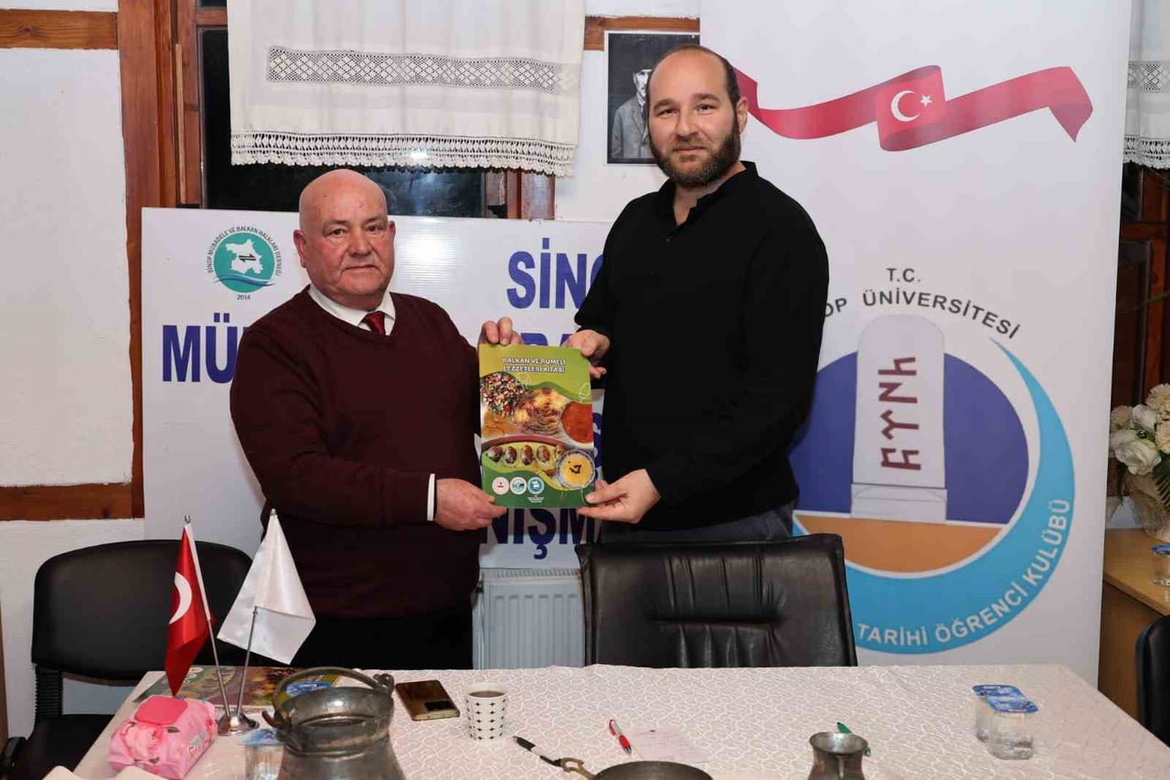 SİNOP MÜBADELE VE BALKAN HALKLARI DERNEĞİ BAŞKANI KENAN ARAL, GÜNÜN ANISINA REKTÖR YARDIMCISI...