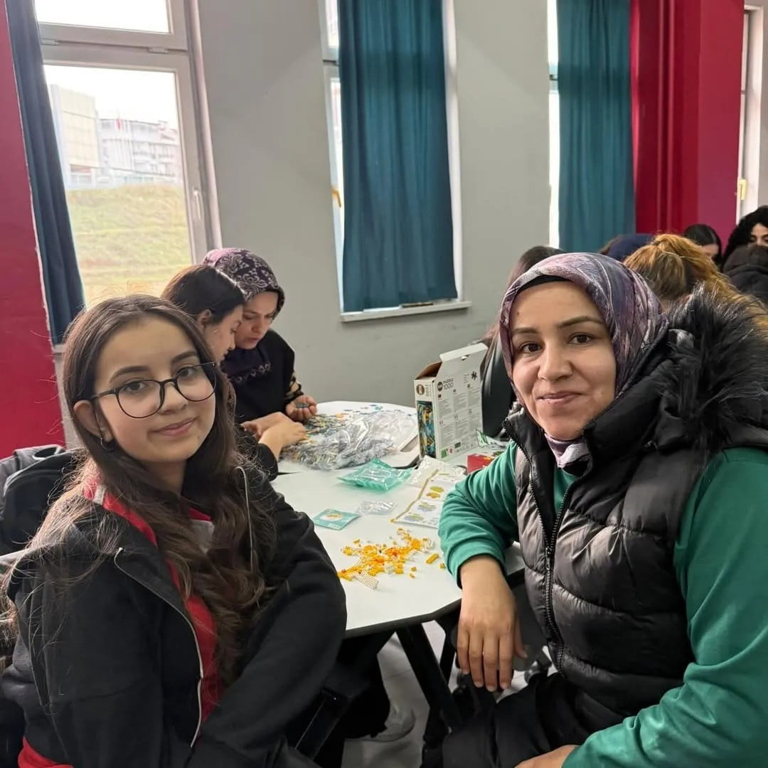 SİNOP’UN BOYABAT İLÇESİNDE BULUNAN ŞEHİT ERSOY GÜRSU ANADOLU LİSESİ’NDE, ÖĞRENCİLER VE VELİLERİN...