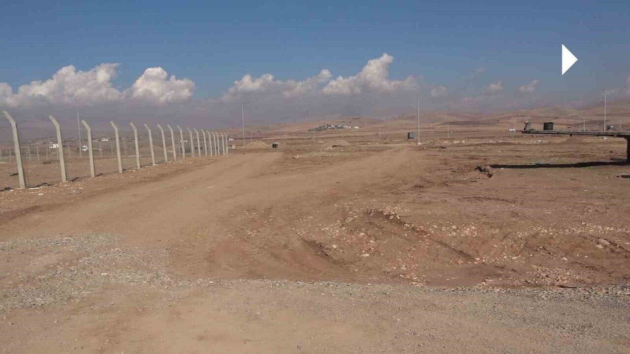 ŞIRNAK'IN SİLOPİ İLÇESİNDE, HABUR SINIR KAPISI'NA KOMŞU STRATEJİK BİR KONUMDA YÜKSELEN SİLOPİ SERA...