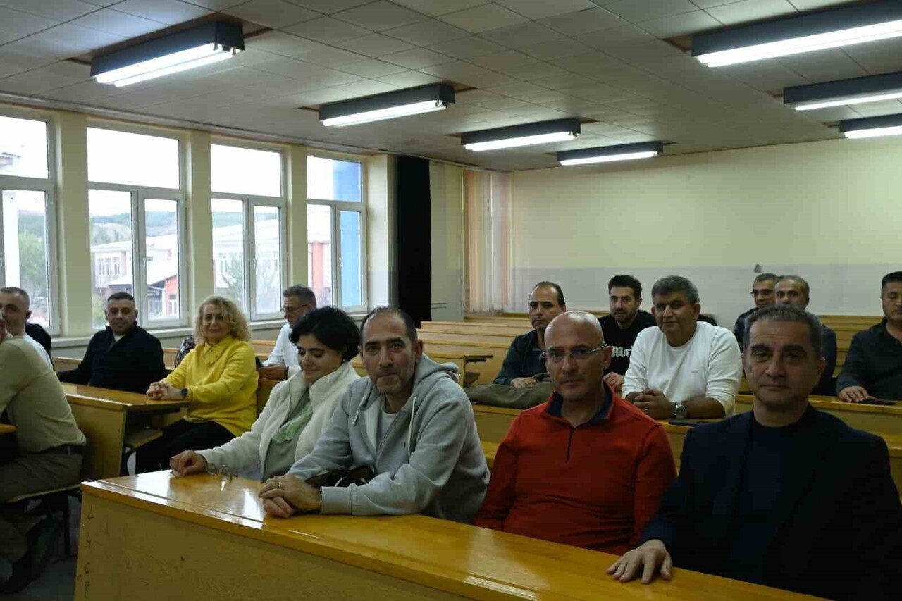 SİVAS CUMHURİYET ÜNİVERSİTESİ MAKİNE MÜHENDİSLİĞİ BÖLÜMÜ’NÜN 2000 YILI MEZUNLARI, MEZUNİYETLERİNİN...