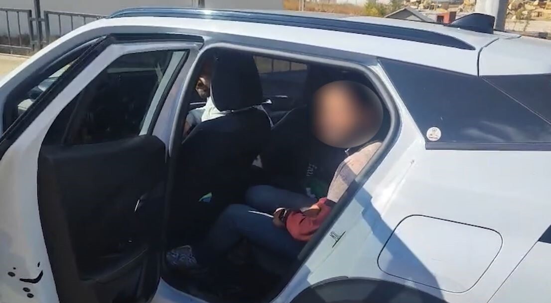 SİVAS’TA GÖÇMEN KAÇAKÇILIĞINA YÖNELİK YAPILAN 14 AYRI OPERASYONDA 83 YABANCI UYRUKLU ŞAHIS İLE...