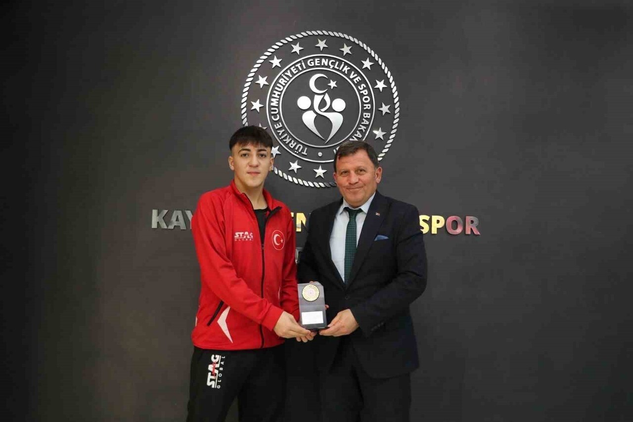 SPO KENAN EREN KAHRAMAN’DAN ALİ İHSAN KABAKCI’YA ZİYARET (FOTOĞRAFLI) YÜKSEL YIKILMAZ KAYSERİ...