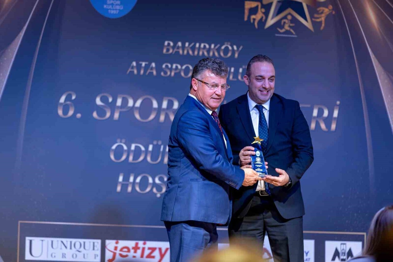 ‘SPORA DESTEK VEREN HABER KANALI’ DALINDA TGRT ADINA DOĞAN ÖNCEL ÖDÜL ALDI.