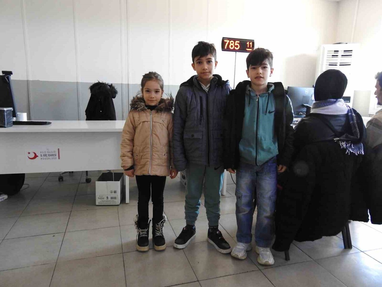 SURİYELİLERİN TÜRKİYE CUMHURİYETİNE TEŞEKKÜR EDEREK GÖNÜLLÜ DÖNÜŞLERİ SÜRÜYOR