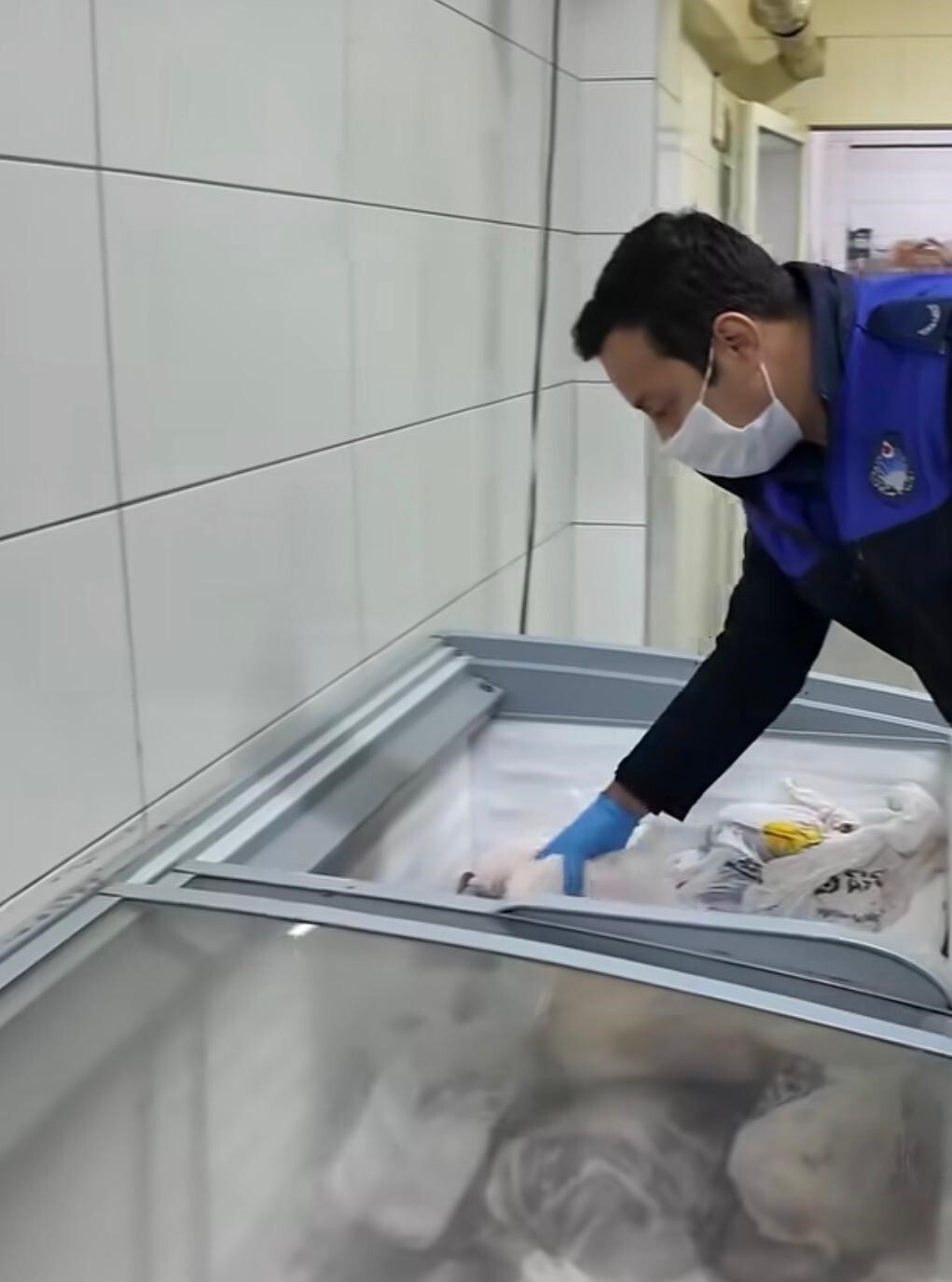 TALAS BELEDİYESİ’NE BAĞLI ZABITA EKİPLERİ İLÇEDE FAALİYET GÖSTEREN İŞLETMELERDE GIDA DENETİMİ...