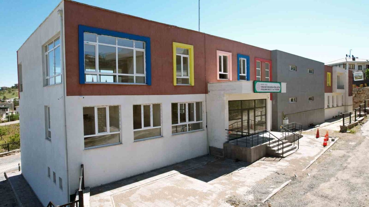 TALAS BELEDİYESİ, ÖZEL İHTİYAÇLI BİREYLERİN HAYATINA IŞIK TUTACAK BU ÖZEL GÜNDE, TOPLUMUN KALBİNE...