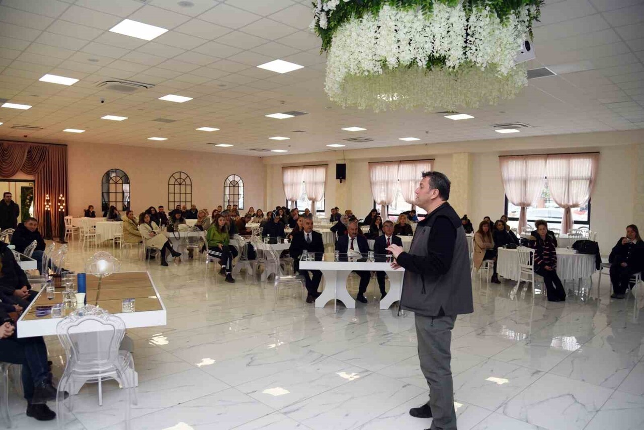 TARIM VE ORMAN BAKANLIĞI VE MİLLİ EĞİTİM BAKANLIĞI’NIN İŞ BİRLİĞİYLE YÜRÜTÜLEN KÖKLERDEN GELECEĞE...