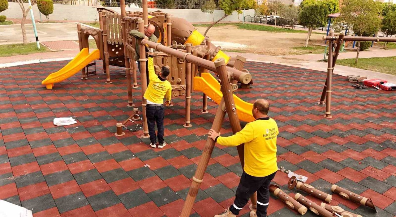 TARSUS BELEDİYESİ, KIRKLARSIRTI MAHALLESİ’NDE BULUNAN GASPIRALI PARKINDA YENİLEME VE DÜZENLEME...