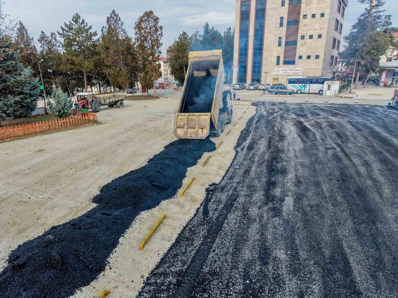 TAŞKÖPRÜ BELEDİYESİ, İLÇE GENELİNDE ULAŞIM KONFORUNU ARTIRMAYA YÖNELİK ÇALIŞMALARINI ARALIKSIZ...