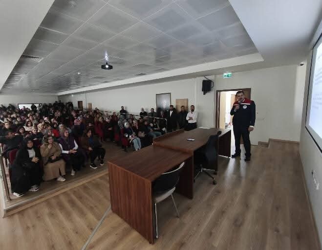TEKİRDAĞ'DA ÇERKEZKÖY İLÇE TARIM VE ORMAN MÜDÜRLÜĞÜ TARAFINDAN, KAYMAKAMLIK KONFERANS SALONU’NDA...