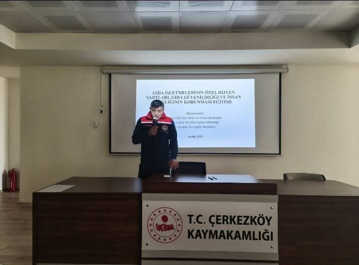 TEKİRDAĞ'DA ÇERKEZKÖY İLÇE TARIM VE ORMAN MÜDÜRLÜĞÜ TARAFINDAN, KAYMAKAMLIK KONFERANS SALONU’NDA...