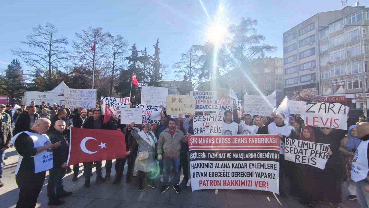 TEKİRDAĞ’IN ÇORLU İLÇESİNDE İŞTEN ÇIKARILAN İŞÇİLER, İDDİAYA GÖRE ÖDENMEYEN HAKLARINI TALEP ETMEK...