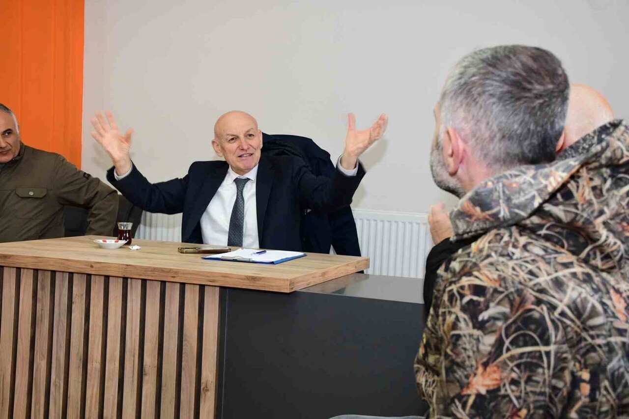 TERME BELEDİYE BAŞKANI ŞENOL KUL, BELEDİYE BÜNYESİNDE HİZMET VEREN ÇÖZÜM MERKEZİ’Nİ ZİYARET EDEREK...