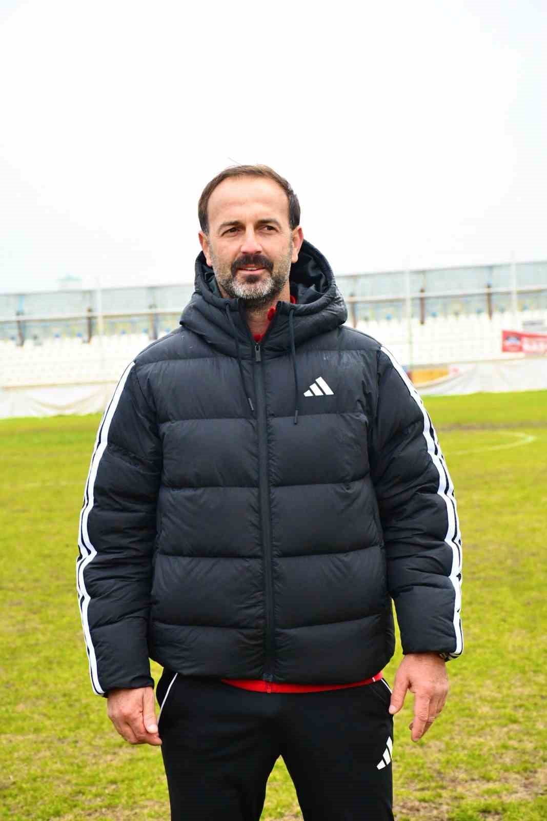 TFF 3. LİG 2. GRUP'TA BULUNAN VE LİGİN İLK YARISINI 23 PUANLA TAMAMLAYAN ERCİYES 38 FK'NIN TEKNİK...