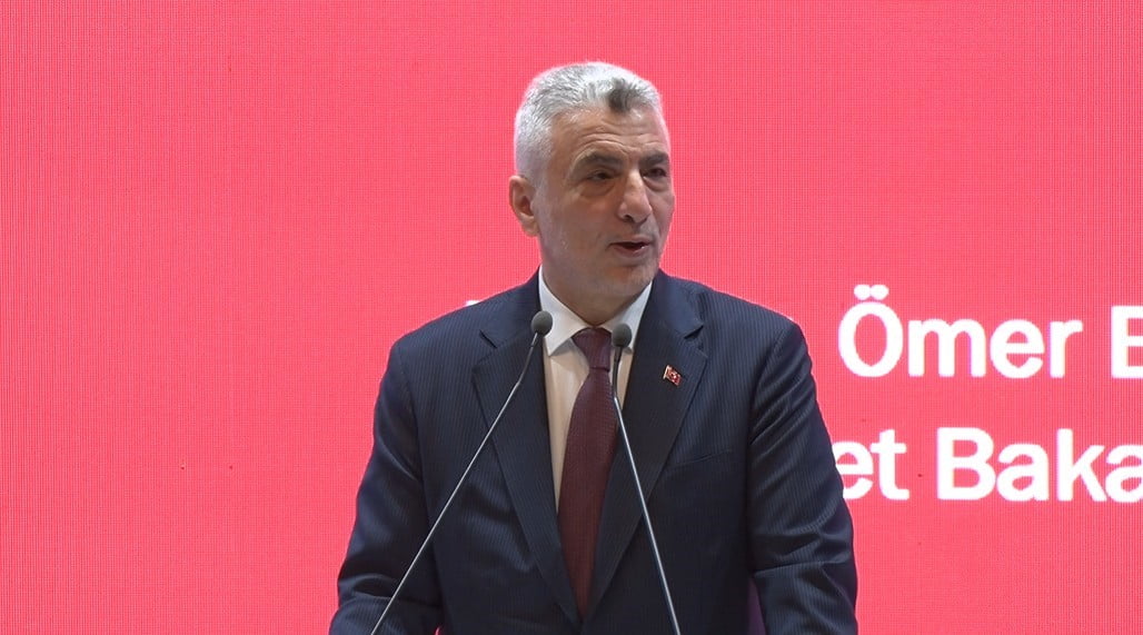 TİCARET BAKANI ÖMER BOLAT, HÜKÜMET OLARAK ESNAFIN TOPLUMDA NE KADAR ÖNEMLİ BİR YER TUTTUKLARININ...