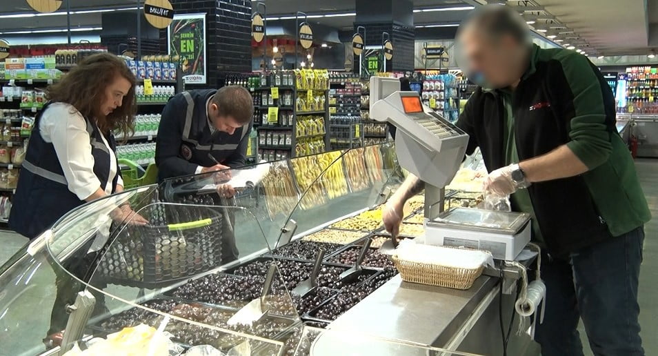 TİCARET BAKANLIĞI İL TİCARET MÜDÜRLÜKLERİ TARAFINDAN FAHİŞ FİYAT DENETİMİ...