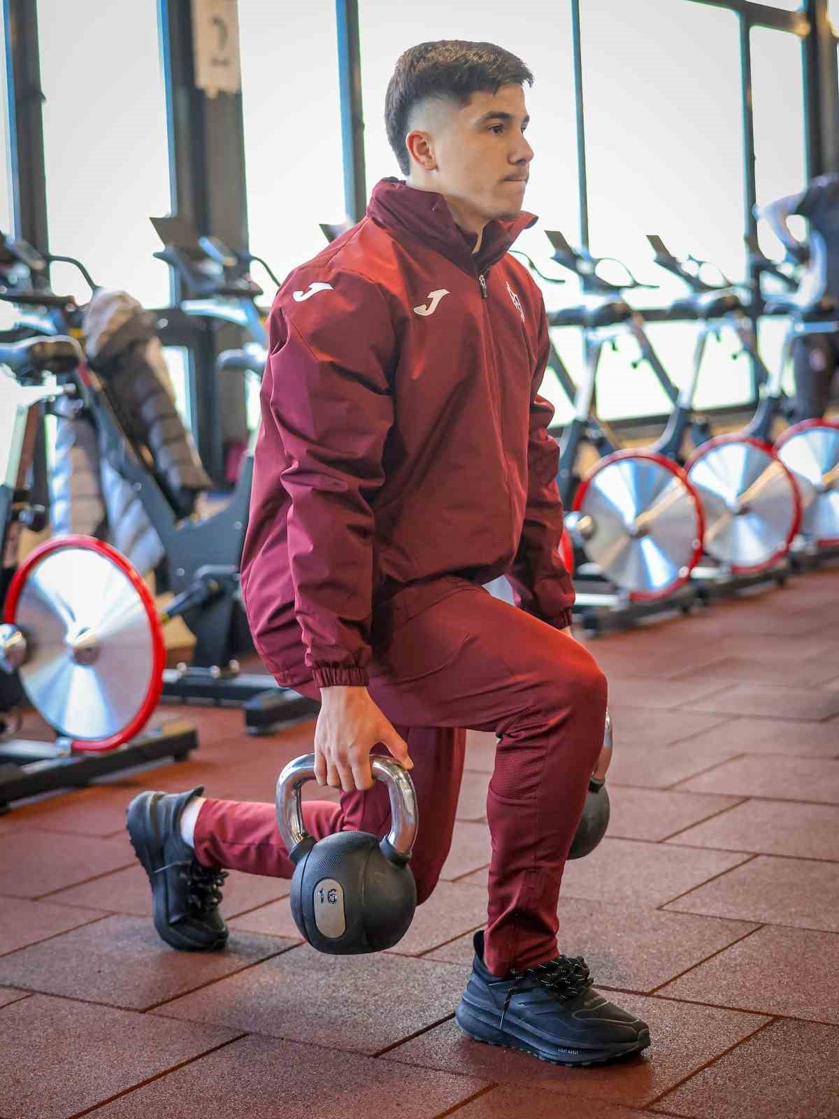 TRABZONSPOR, TURKCELL SÜPER KUPA YARI FİNALİ’NDE OYNAYACAĞI GALATASARAY MAÇI HAZIRLIKLARINI...