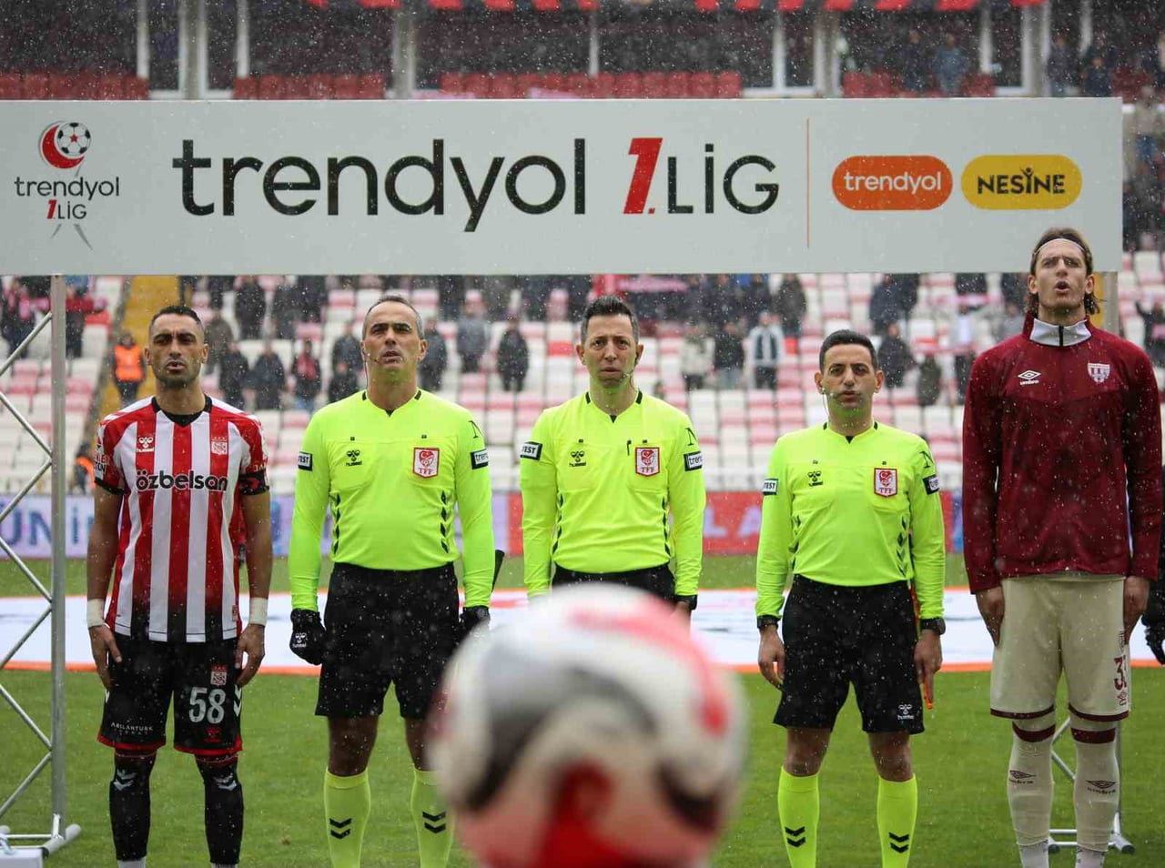 TRENDYOL 1. LİG'İN 19. HAFTASINDA ÖZBELSAN SİVASSPOR, EVİNDE KARŞILAŞTIĞI BANDIRMASPOR'U 2-0...