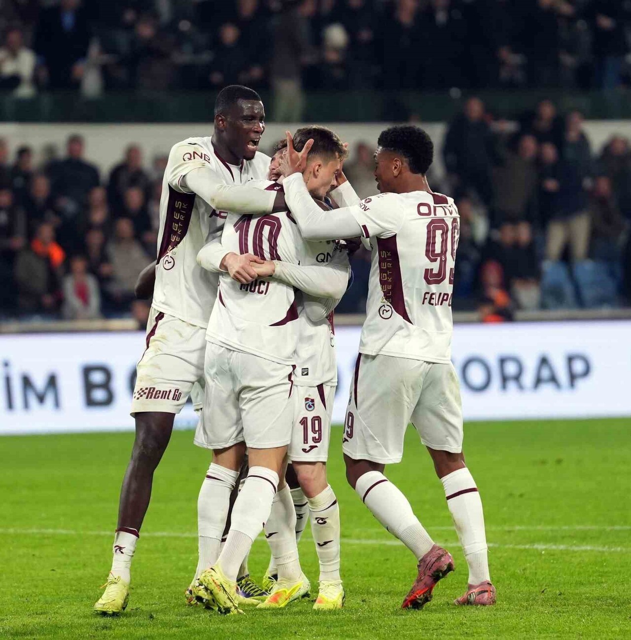 TRENDYOL SÜPER LİG'İN 15. HAFTASINDA TRABZONSPOR, DEPLASMANDA OYNAYACAĞI GÖZTEPE İLE LİGDE 31. KEZ...
