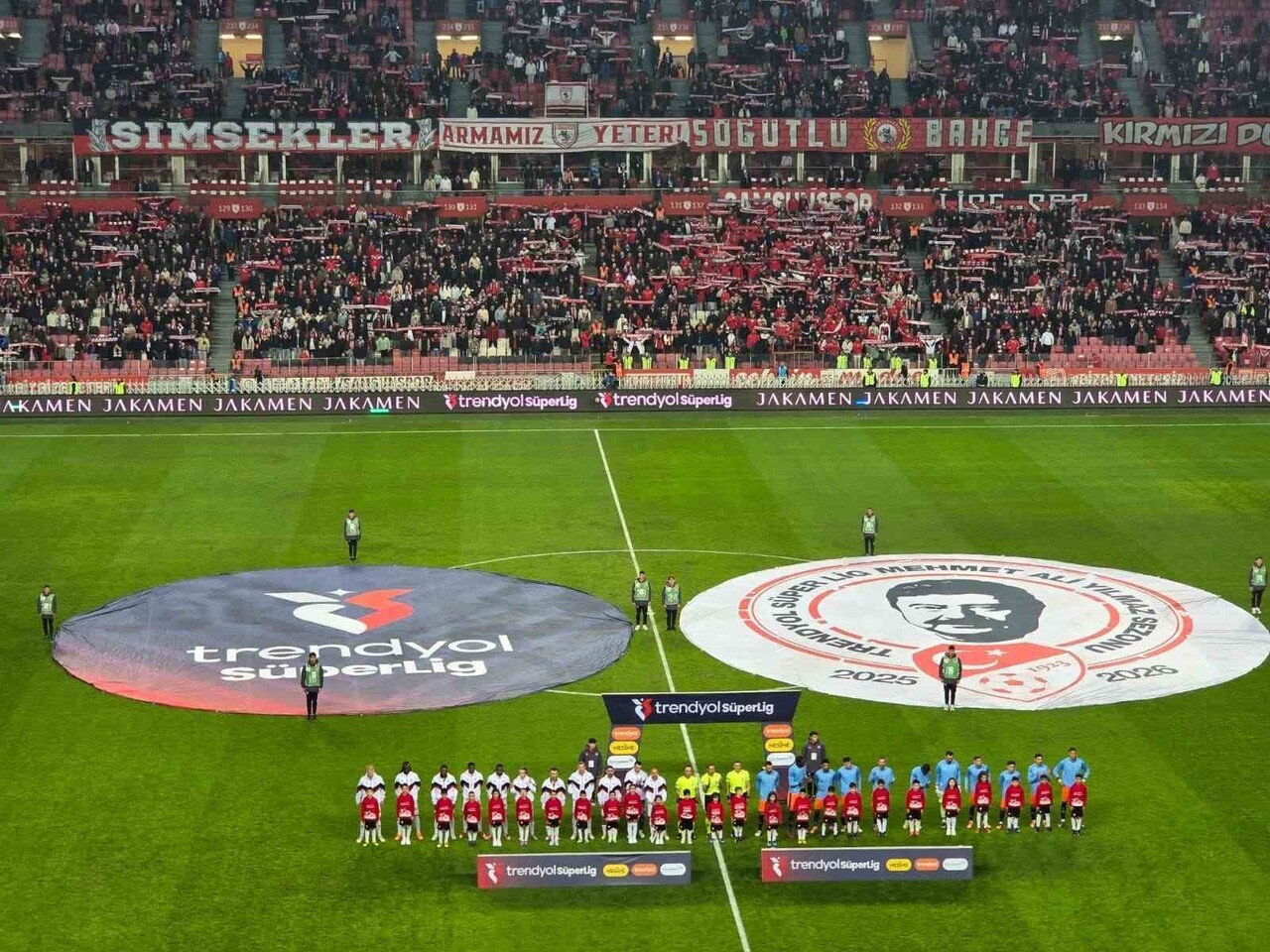 TRENDYOL SÜPER LİG'İN 16. HAFTASINDA SAMSUNSPOR, SAHASINDA BAŞAKŞEHİR FK İLE KARŞILAŞIYOR....