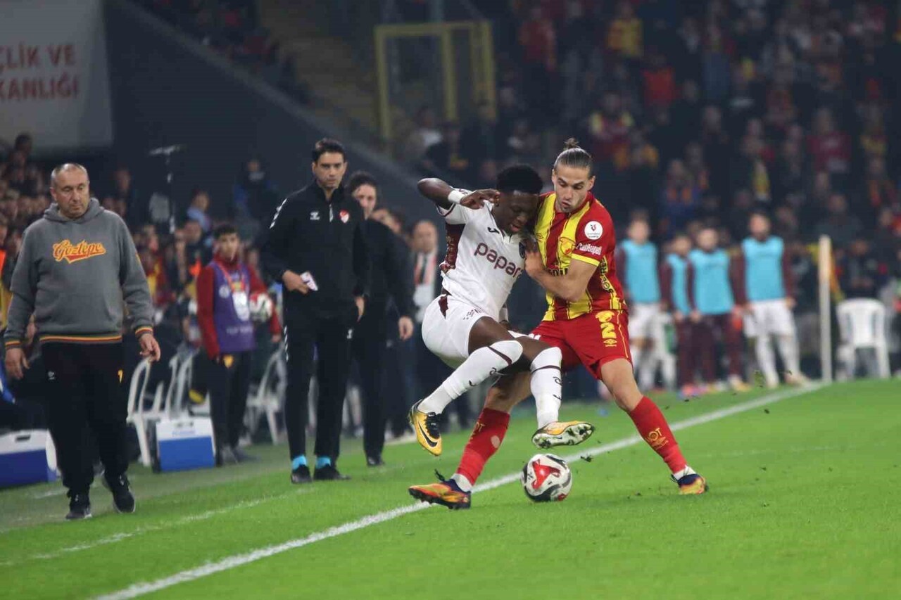 TRENDYOL SÜPER LİG’İN 15. HAFTASINDA GÖZTEPE, SAHASINDA KARŞILAŞTIĞI TRABZONSPOR’A 2-1 MAĞLUP...