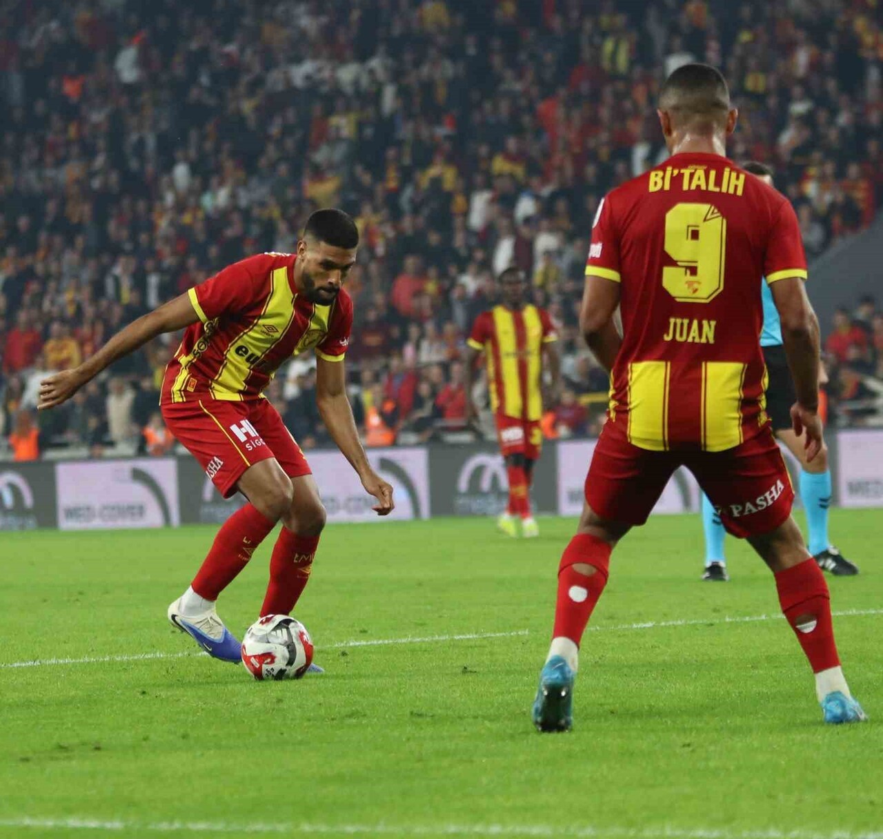 TRENDYOL SÜPER LİG’İN 15. HAFTASINDA GÖZTEPE, SAHASINDA KARŞILAŞTIĞI TRABZONSPOR’A 2-1 MAĞLUP...