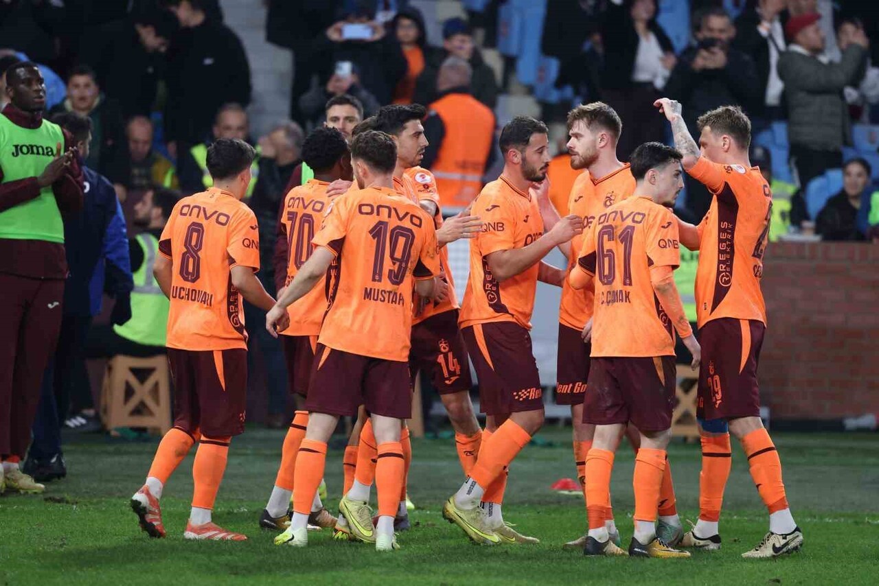 TRENDYOL SÜPER LİG’İN 16. HAFTASINDA YARIN ŞENOL GÜNEŞ SPOR KOMPLEKSİ’NDE KARŞI KARŞIYA GELECEK...