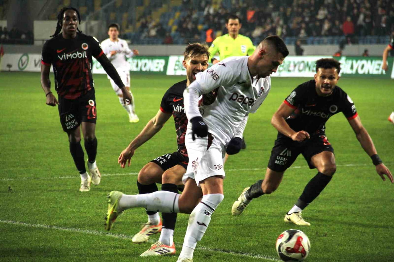 TRENDYOL SÜPER LİG’İN 17. HAFTASINDA GENÇLERBİRLİĞİ, TRABZONSPOR’U SAHASINDA AĞIRLIYOR....