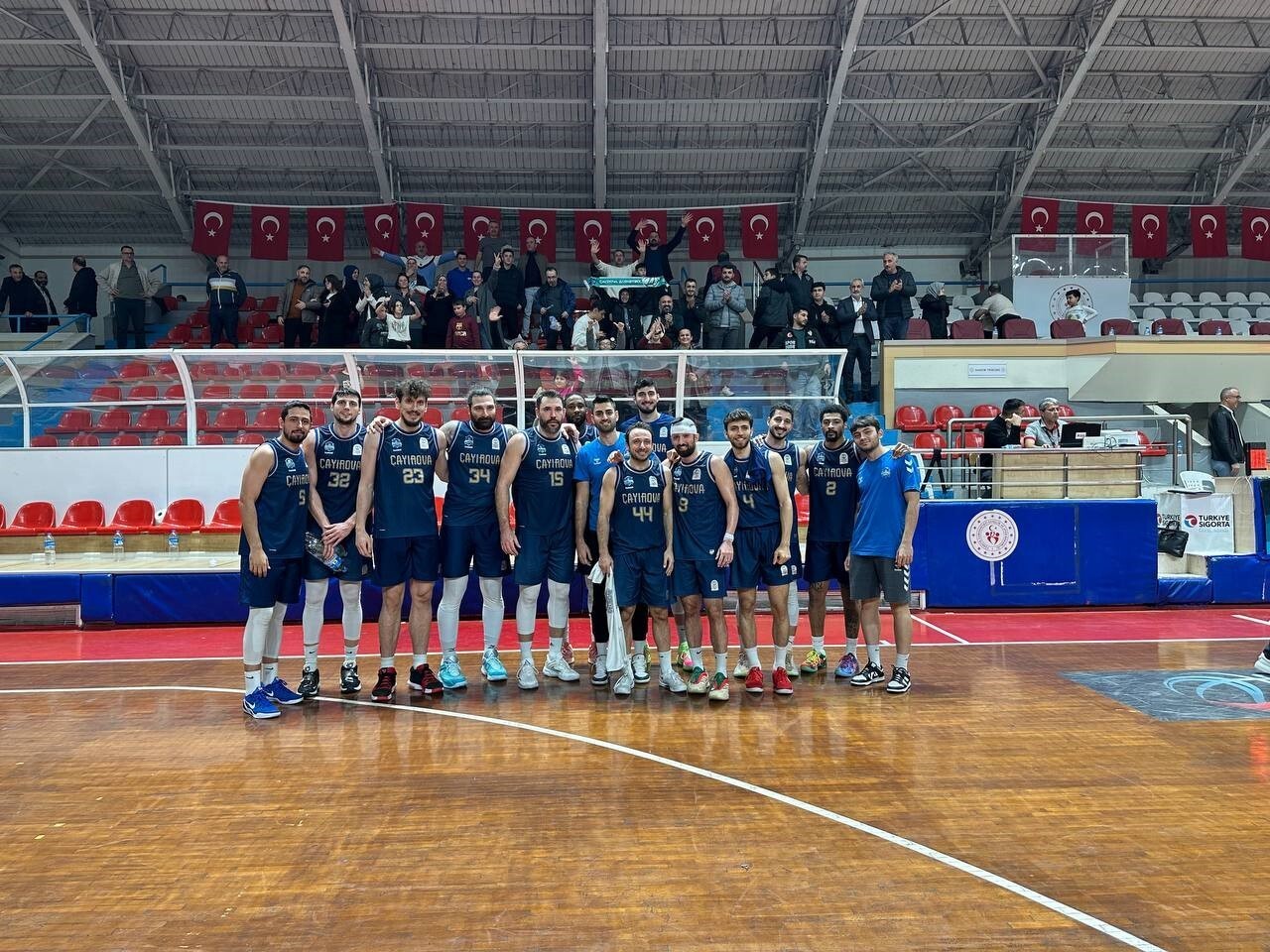 TÜRKİYE BASKETBOL LİGİ'NİN 14. HAFTASINDA OYNANAN KARŞILAŞMADA ÇAYIROVA BELEDİYESİ, KOCAELİ...