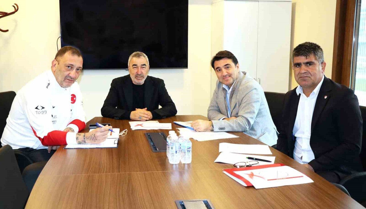 TÜRKİYE FUTBOL FEDERASYONU'NUN TEKNİK ALANDA GÖREV YAPAN DİREKTÖRLERİ, 2025 YILI ÇALIŞMALARINI...