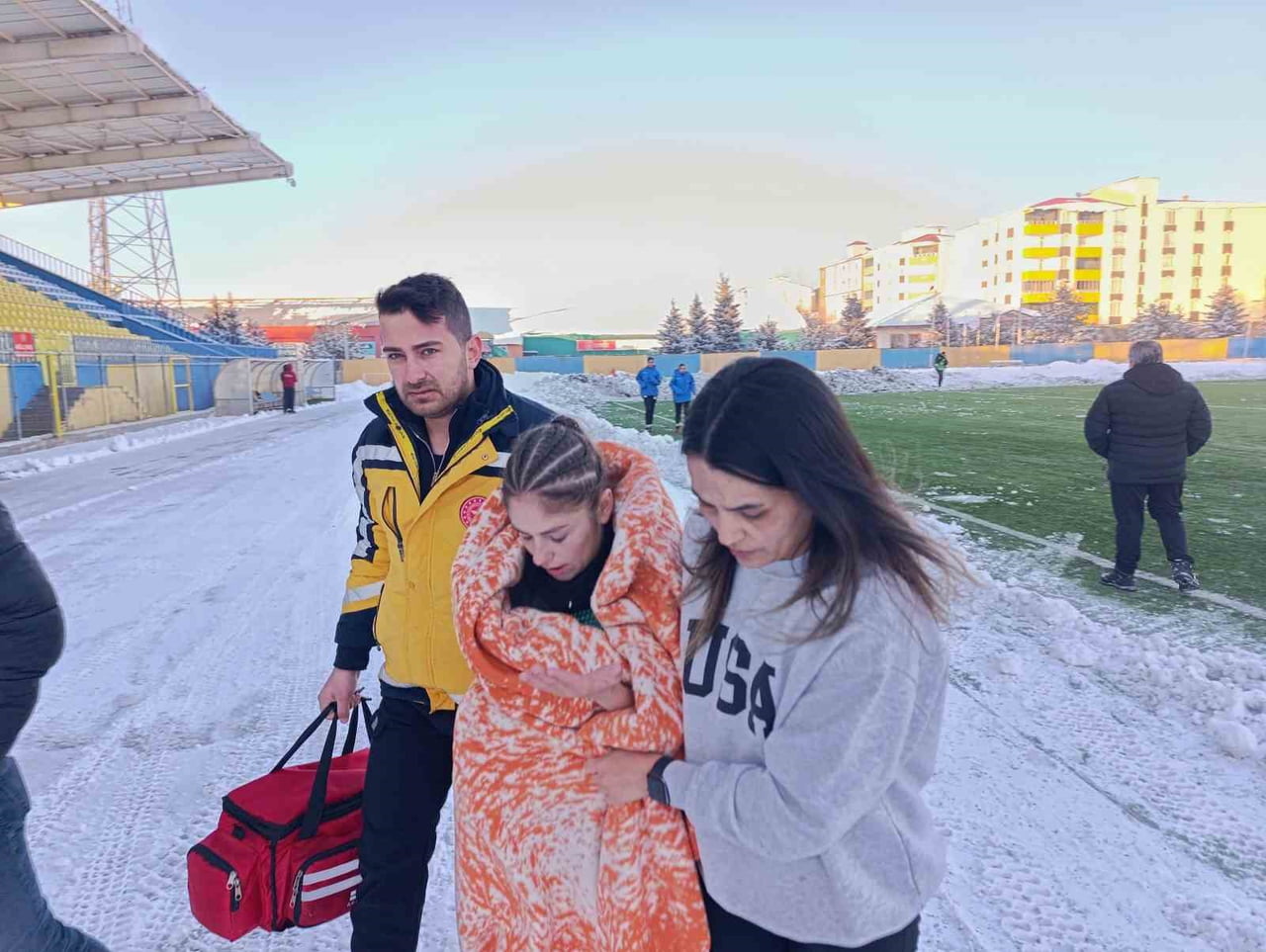 TÜRKİYE FUTBOL FEDERASYONU (TFF) KADINLAR 2. LİGİ'NDE MÜCADELE EDEN AĞRI KADIN FUTBOL TAKIMI...