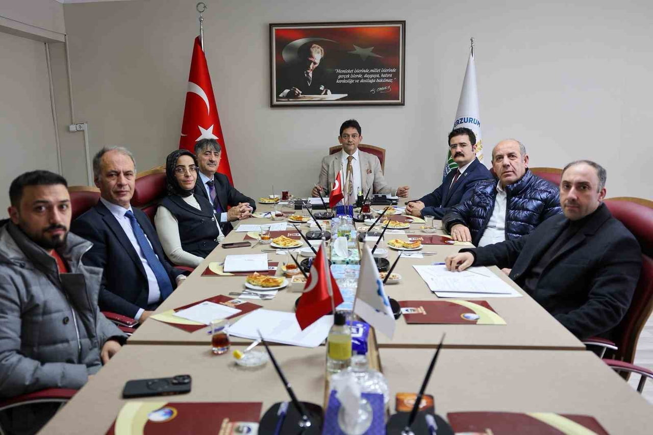 TÜRKİYE ODALAR VE BORSALAR BİRLİĞİ (TOBB) İLE YÜKSEKÖĞRETİM KURULU (YÖK) ARASINDA İMZALANAN...