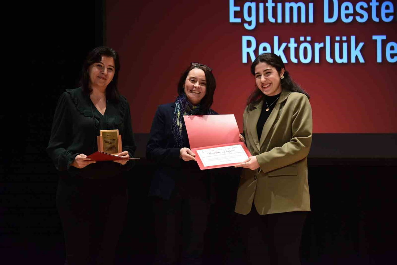 TÜRKİYE TOPLUM HİZMETLERİ VAKFI PROF. DR. YAHYA ÖZSOY TOPLUM HİZMETLERİ ÖDÜLLERİ 2025 TÖRENİ...