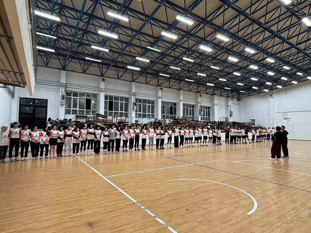 ÜCRETSİZ OLARAK DÜZENLENEN BESYO, PMYO, POEM VE BEKÇİLİK KURSLARINA KATILAN GENÇLER SEZON BOYUNCA...