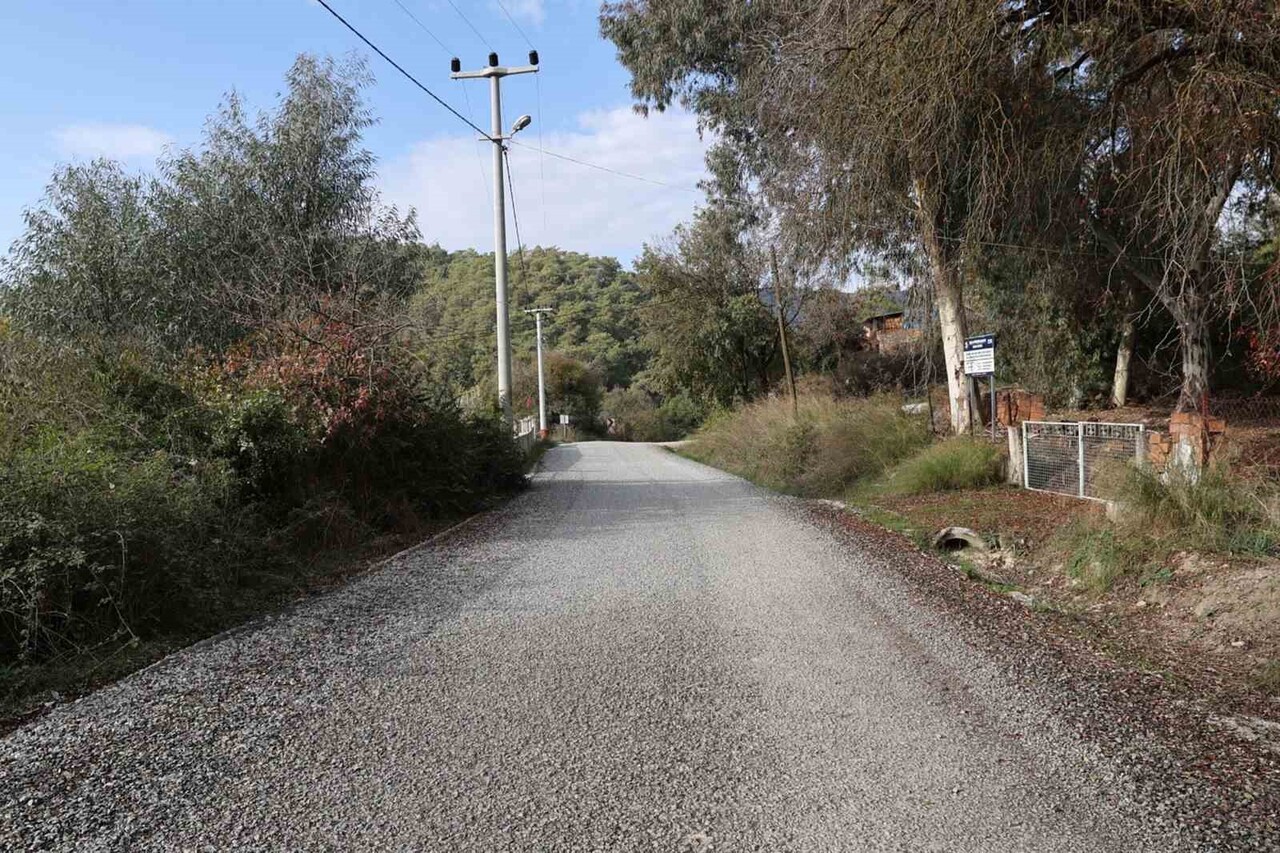 ULA KIRSALINDA 17,5 MİLYONLUK YOL YATIRIMINI TAMAMLADI