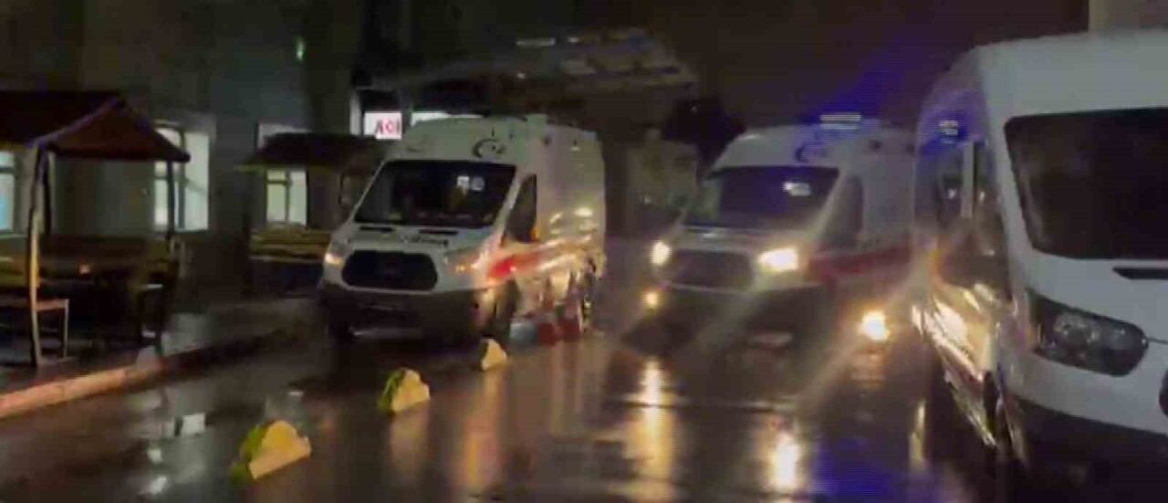 ULUDAĞ'DA KAYBOLAN İKİ GENÇTEN, AFAD VE BURSA İL JANDARMA KOMUTANLIĞI'NA BAĞLI ARAMA-KURTARMA...