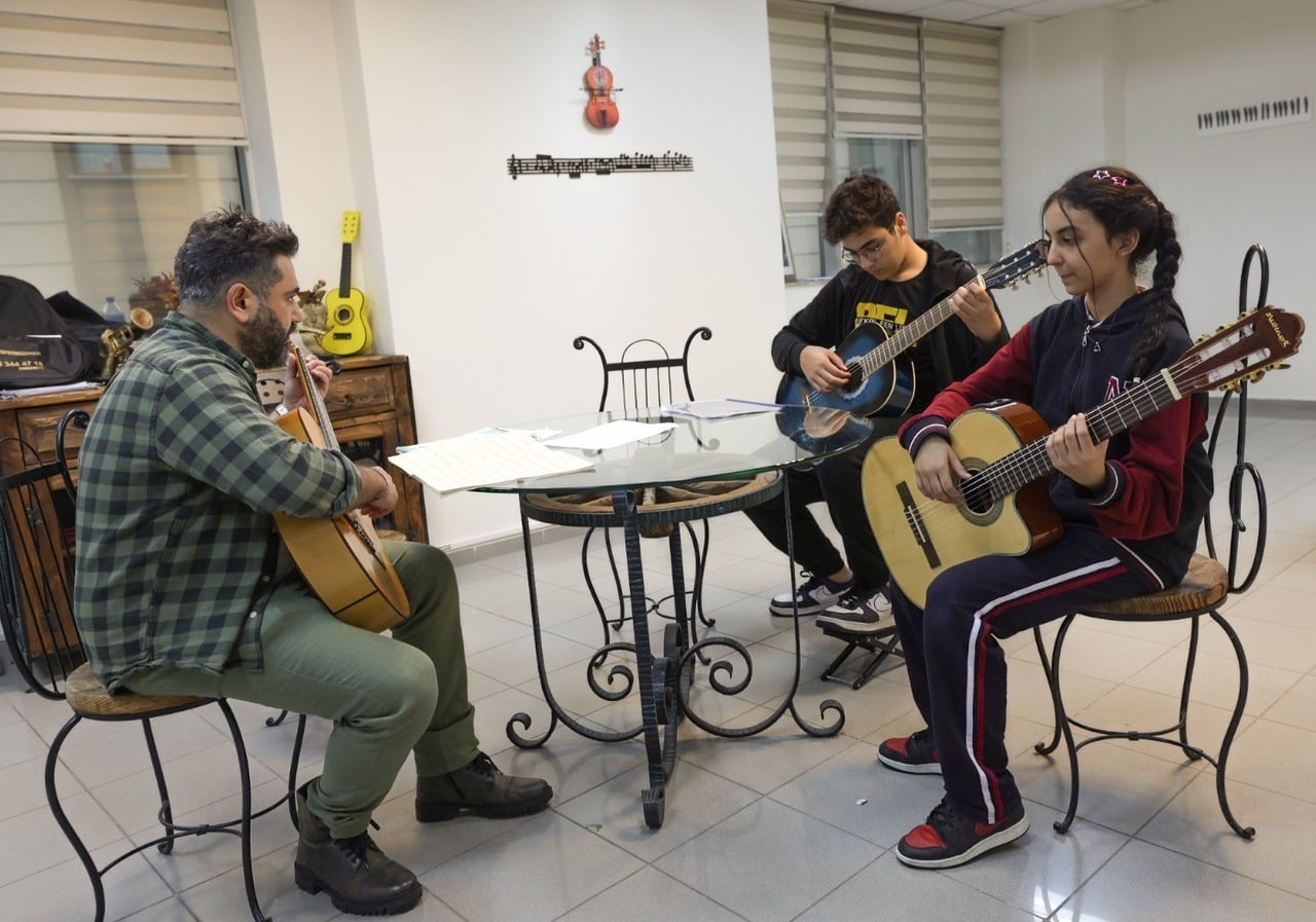 ÜMRANİYE BELEDİYESİ’NİN KÜLTÜR VE SANAT ALANINDAKİ PROJELERİNDEN BİRİ OLAN MÜZİK AKADEMİSİ, HER...