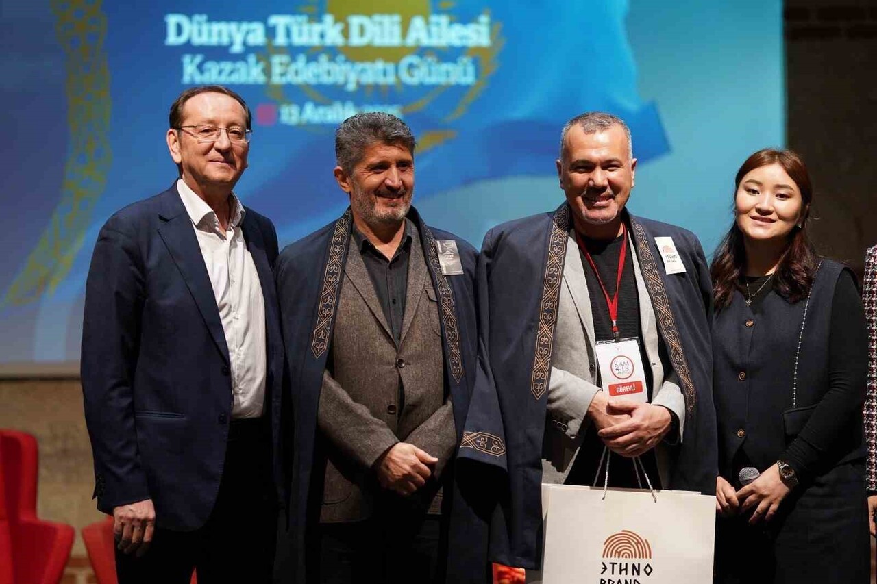 UNESCO’NUN 15 ARALIK’I DÜNYA TÜRK DİLİ AİLESİ GÜNÜ İLAN ETMESİ VE KAZAKİSTAN’IN 34. BAĞIMSIZLIK...