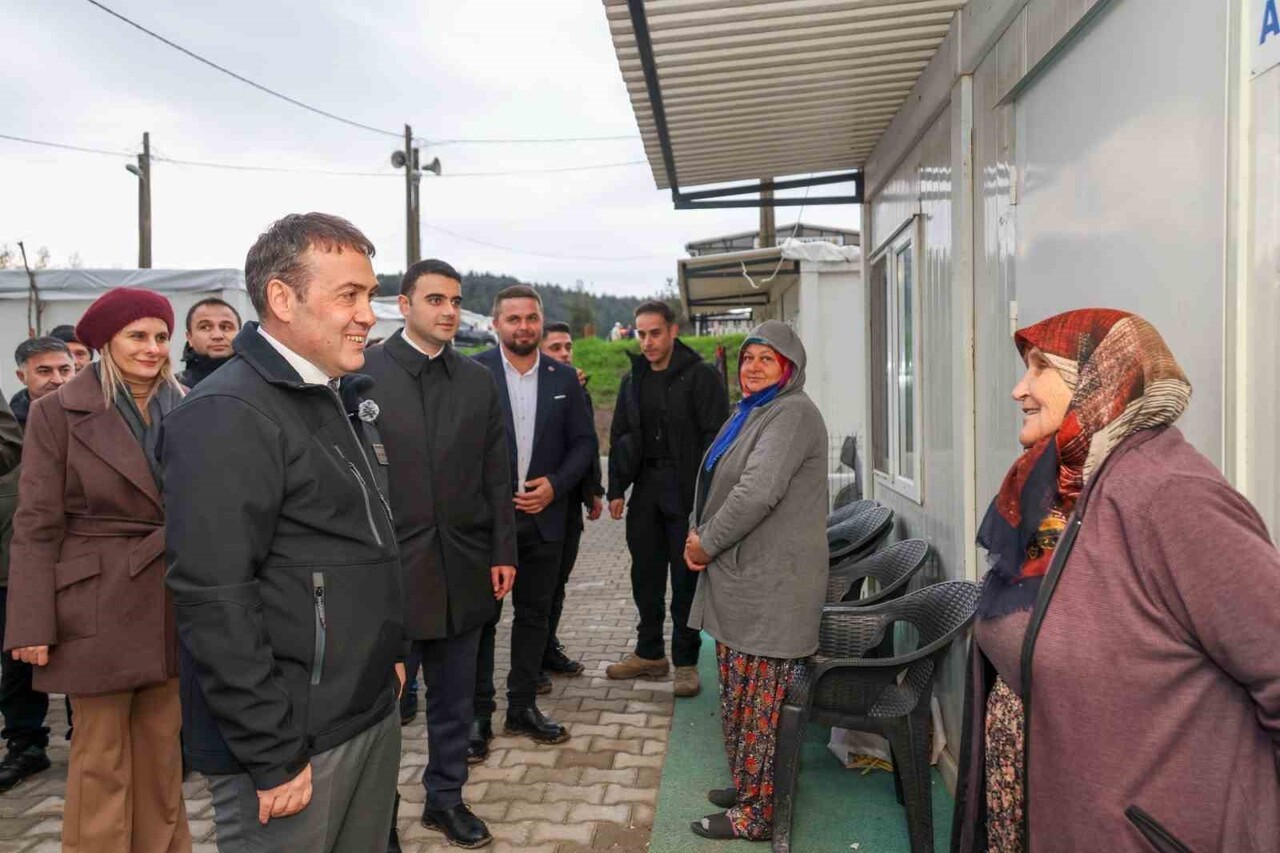 VALİ SÖZER, YANGIN MAĞDURLARI İÇİN YAPILAN KALICI KONUTLARI İNCELEDİ