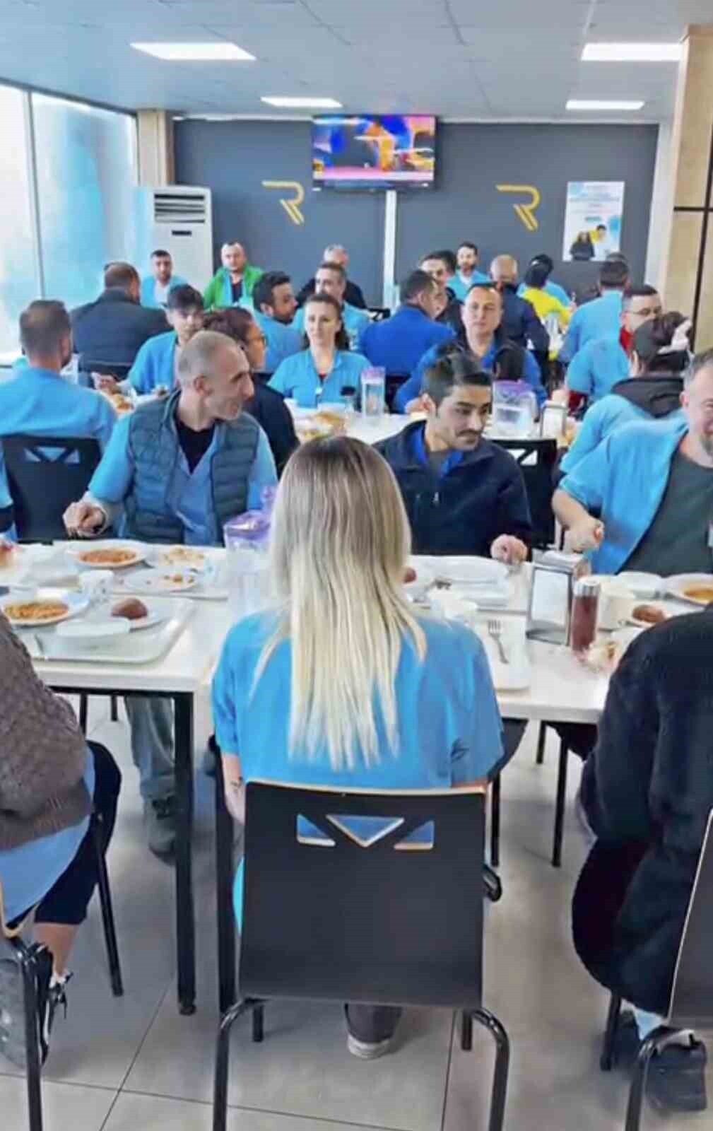 YAZAKİ FABRİKASINDA ÇALIŞAN METAL İŞÇİLERİ, TÜRK METAL SENDİKASI ÖNCÜLÜĞÜNDE MESS'İN 'YETERSİZ...