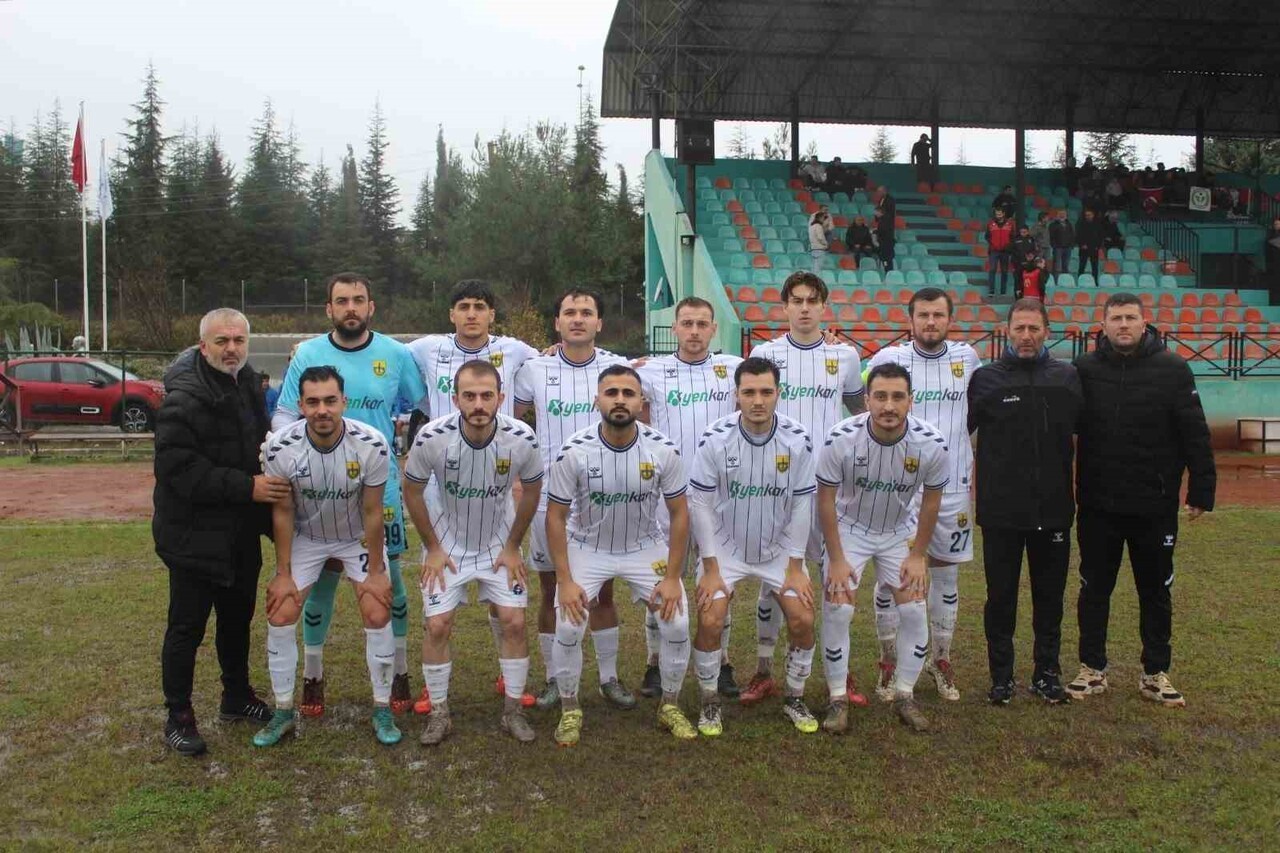 YENİŞEHİR BELEDİYESPOR BÜNYESİNDEKİ FUTBOL, VOLEYBOL VE ALT YAPI GURUPLARINDAKİ SPORCULAR...