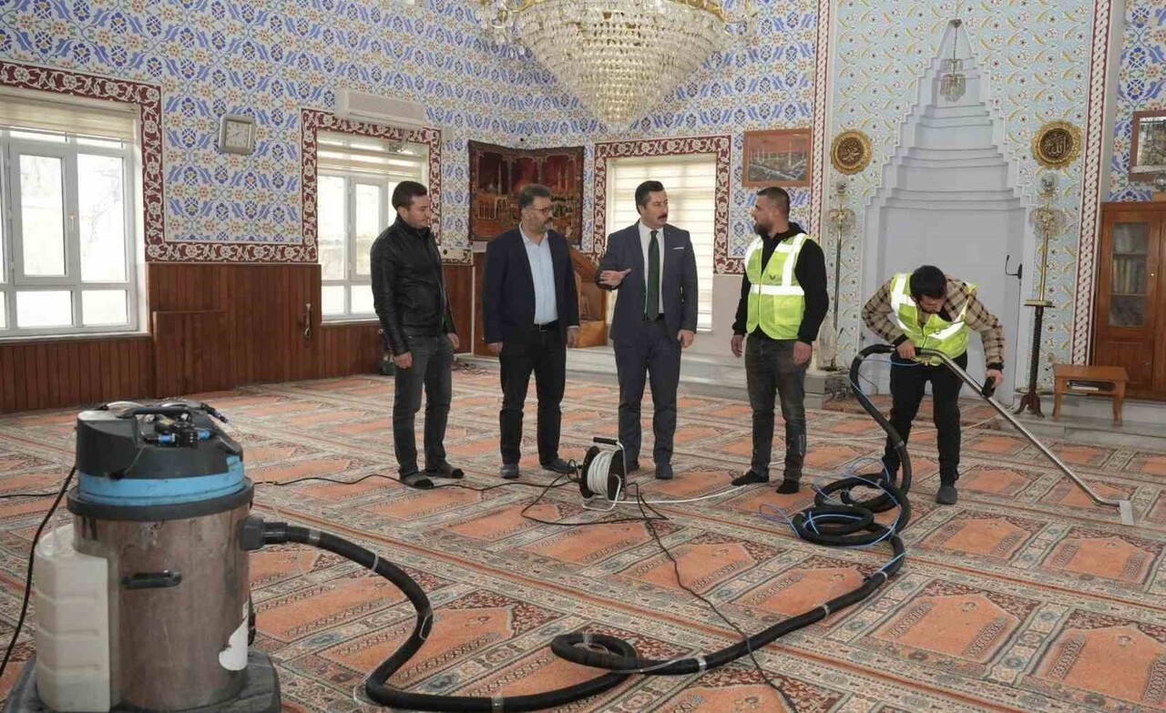 YENİŞEHİR’DE VATANDAŞLARIN İBADETLERİNİ TEMİZ, SAĞLIKLI VE HUZURLU BİR ORTAMDA...