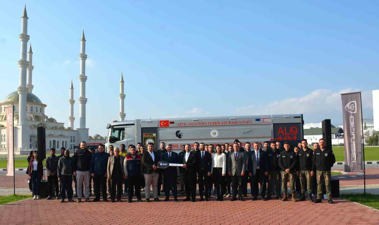 YERLİ MÜHENDİSLİK GÜCÜYLE GELİŞTİRİLEN VE ÖZELLİKLE ORMAN YANGINLARINA MÜDAHALE İÇİN TASARLANAN...