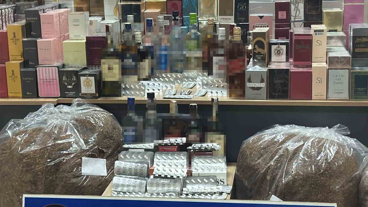 YILBAŞINDA SATILMAK İSTENEN KAÇAK İÇKİ VE UYUŞTURUCUYA OPERASYON