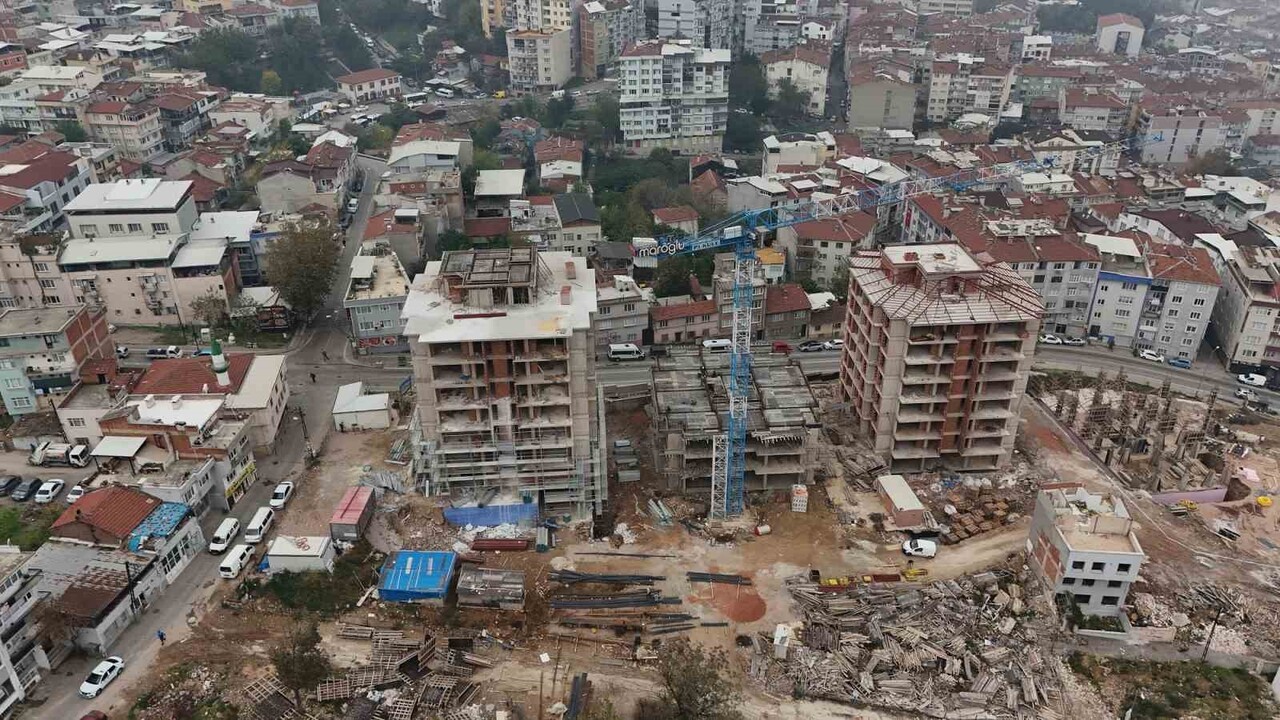 YILDIRIM BELEDİYESİ, HAZIRLIKLARINI TAMAMLADIĞI 12 KENTSEL DÖNÜŞÜM PROJESİ KAPSAMINDA 2 BİN 722...