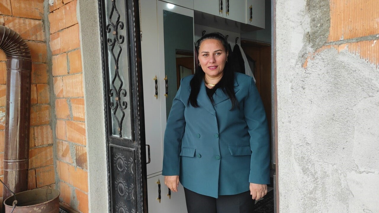 YOZGAT’IN AYDINCIK İLÇESİNDE YAŞAYAN DİLEK EFE, İLÇENİN TEK KADIN MUHTARI OLARAK KÖYÜNÜN...