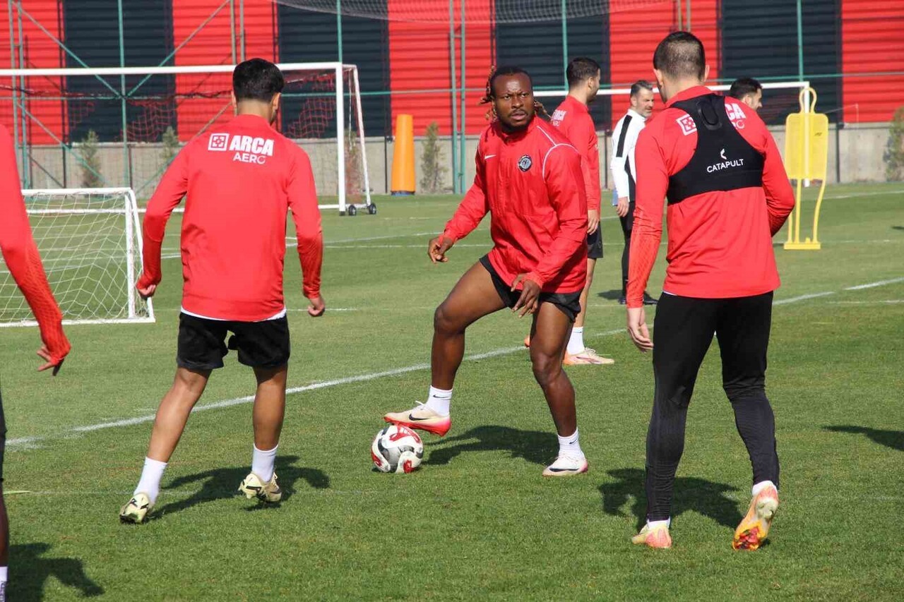 ZİRAAT TÜRKİYE KUPASI 4. ELEME TURUNDA SÜPER LİG EKİPLERİNDEN ALANYASPOR İLE KARŞILAŞACAK OLAN...