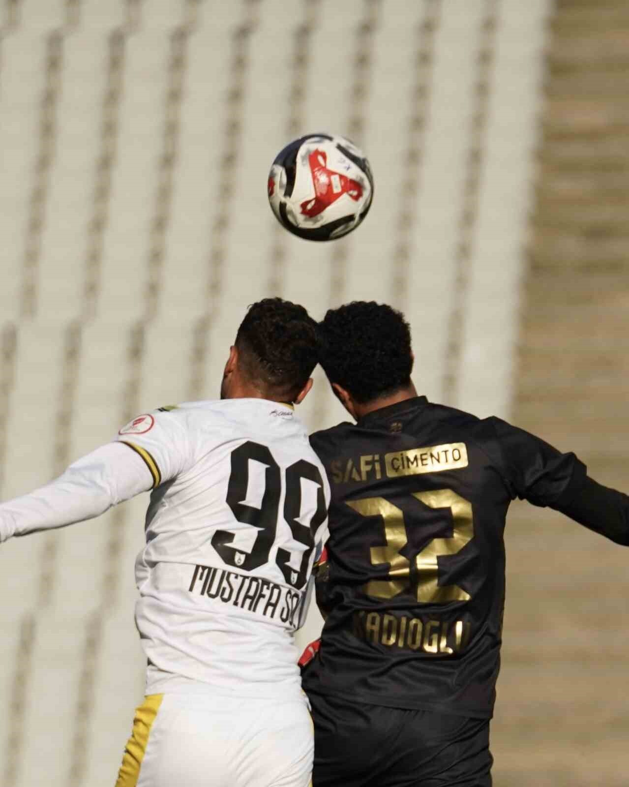 ZİRAAT TÜRKİYE KUPASI A GRUBU 1. HAFTA MAÇINDA FATİH KARAGÜMRÜK, KONUK ETTİĞİ İSTANBULSPOR İLE...