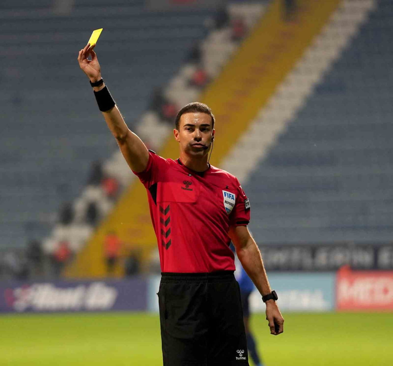 ZİRAAT TÜRKİYE KUPASI’NDA YARIN VE 24 ARALIK ÇARŞAMBA GÜNÜ OYNANACAK MAÇLARIN HAKEMLERİ BELLİ...